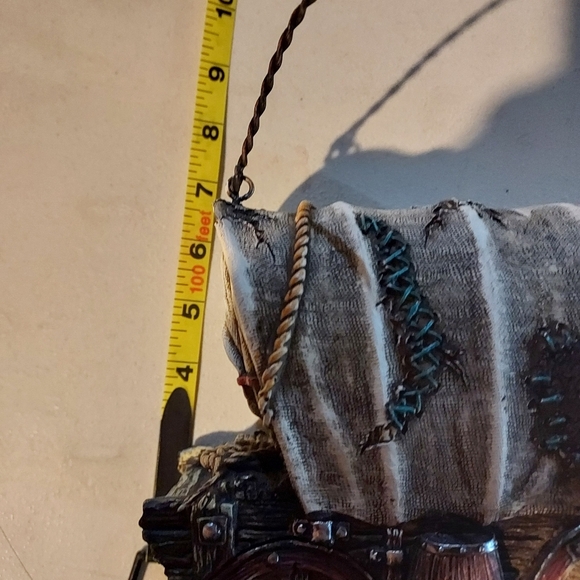 Stagecoach Birdhouse - Picture 7 of 11